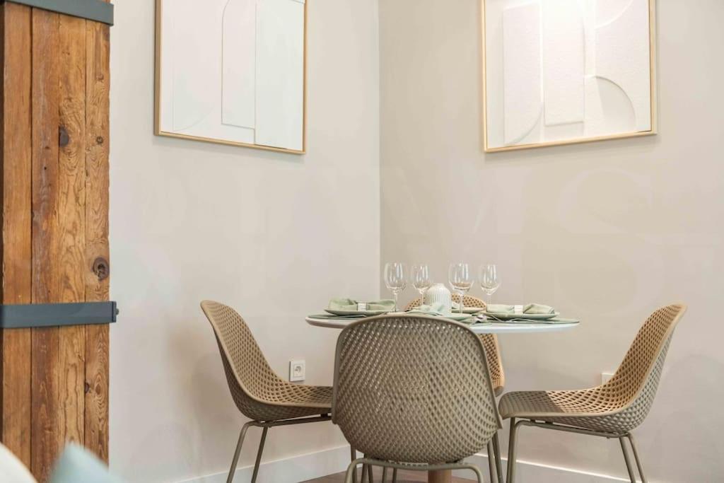 Eclectic & Elegant Apartment By Rems 马拉加 外观 照片