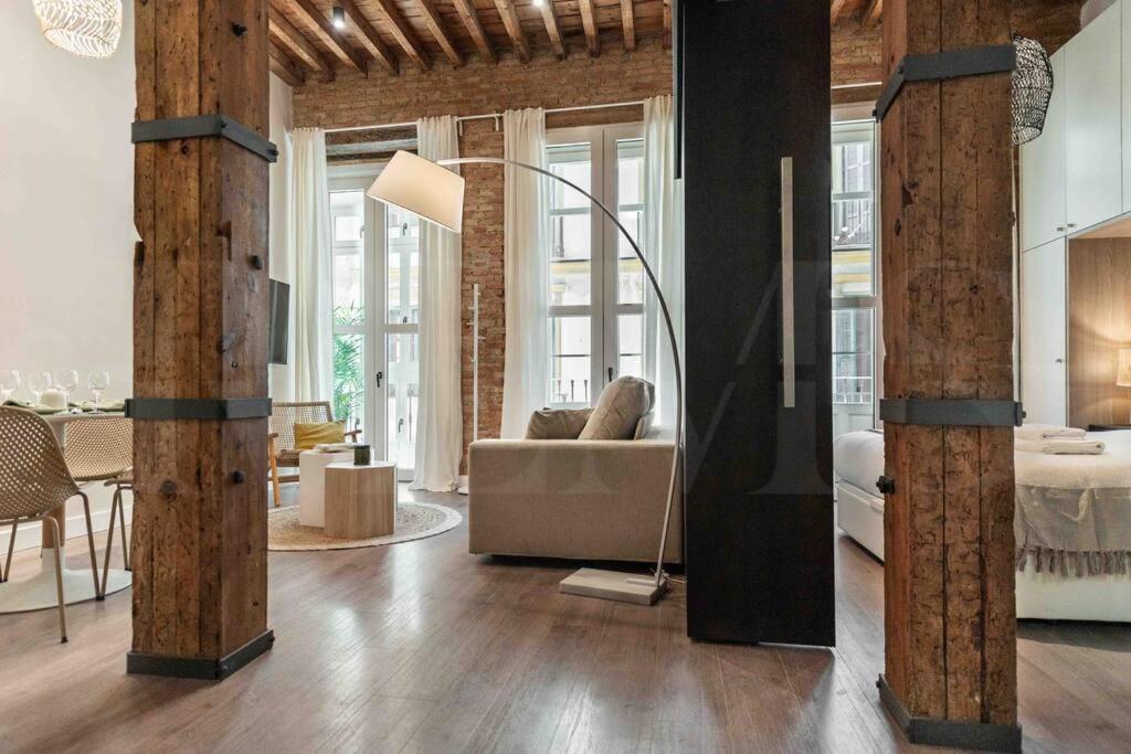 Eclectic & Elegant Apartment By Rems 马拉加 外观 照片